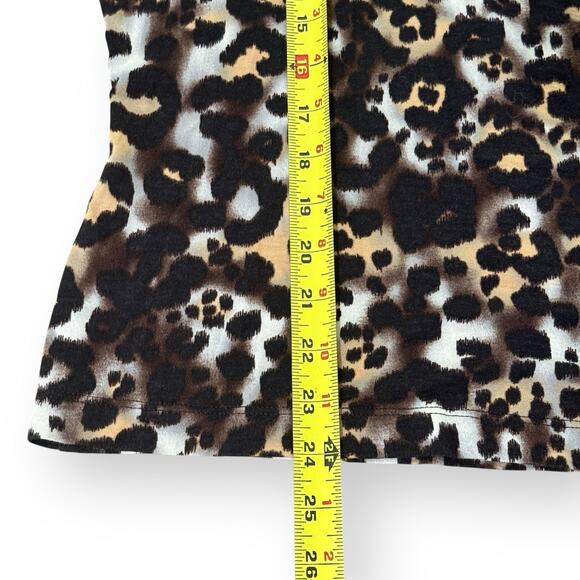 St. John Leopard Print Short Sleeve T-Shirt Blouse Embellished Womens XL Stretch - Picture 10 of 10